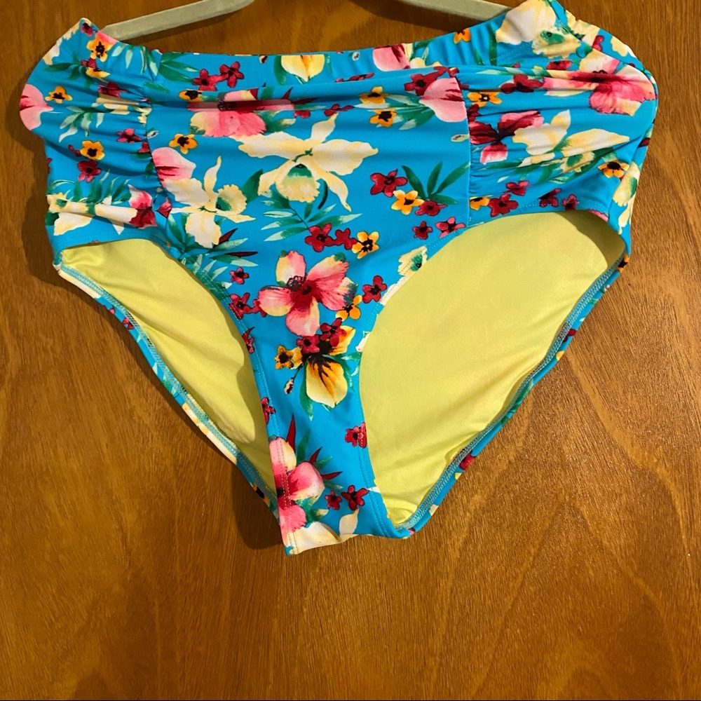 Forever 21 high waisted floral print bikini bottom size xl - Picture 2 of 6